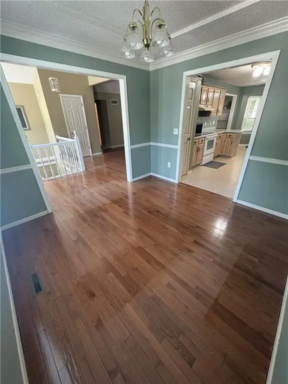 10240 NW 57th Terrace, Parkville, MO 64152 - #3