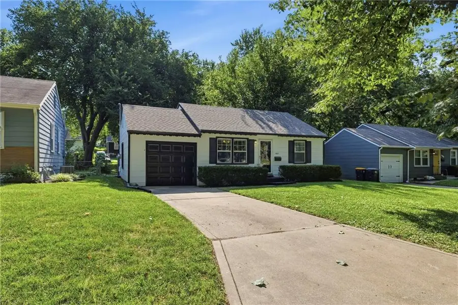 8103 Mcgee Street, Kansas City, MO 64114 - #2