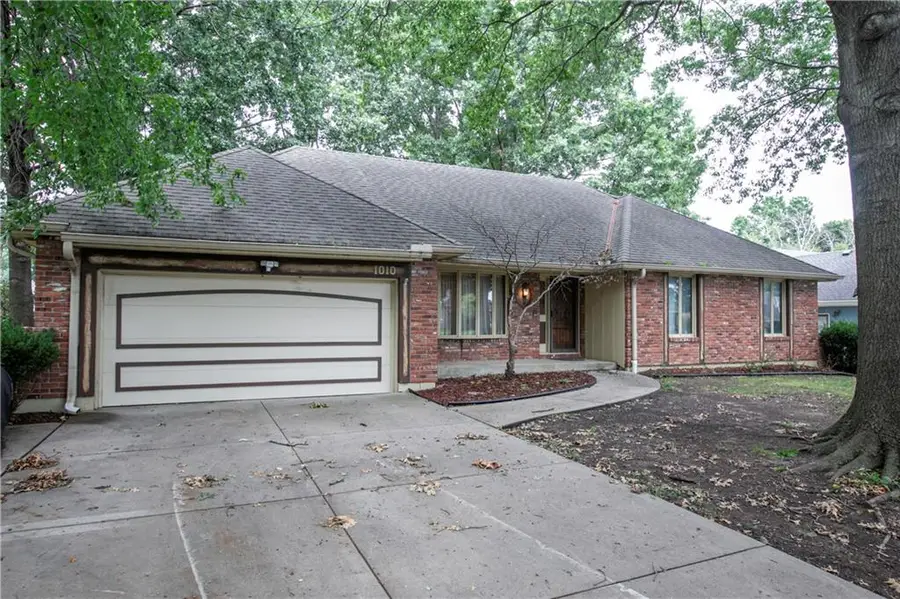 1010 SE 4th Terrace, Lees Summit, MO 64063 - #2