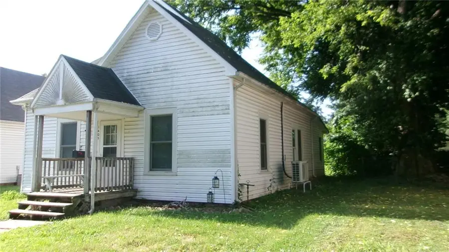 1405 W 11th Street, Sedalia, MO 65301 - #3