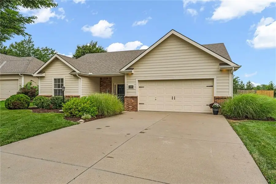 5228 Campbell Place, Lawrence, KS 66049 - #3