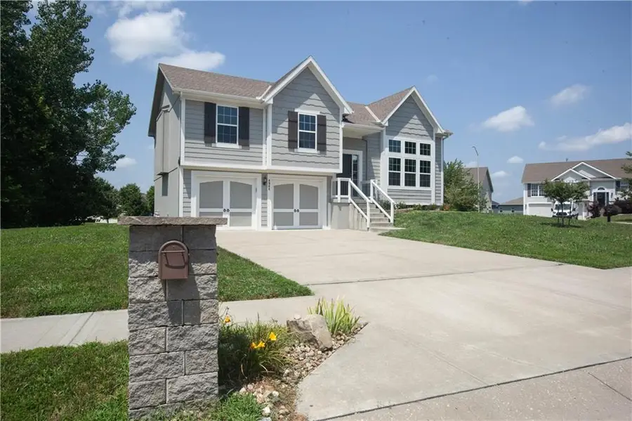 8908 NE 117th Terrace, Kansas City, MO 64157 - #2