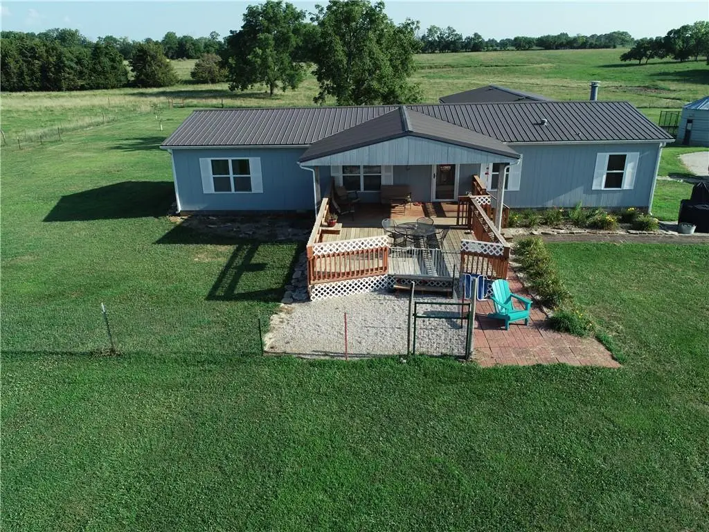 29231 W 375th Street, Osawatomie, KS 66064 - #1