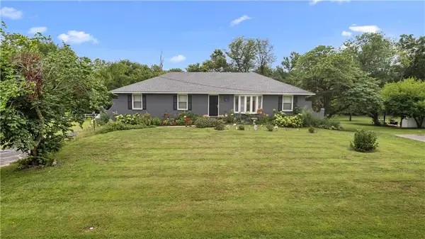 7611 Harry S Truman Drive, Grandview, MO 64030