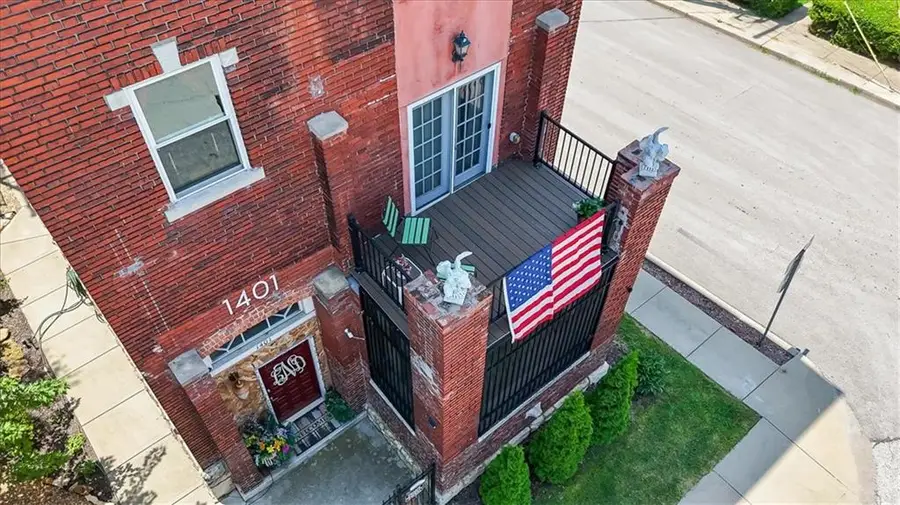 1401 E 11th Street, Kansas City, MO 64106 - #3