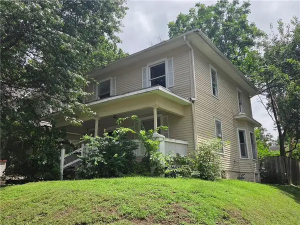 2902 Lafayette Street, St Joseph, MO 64507