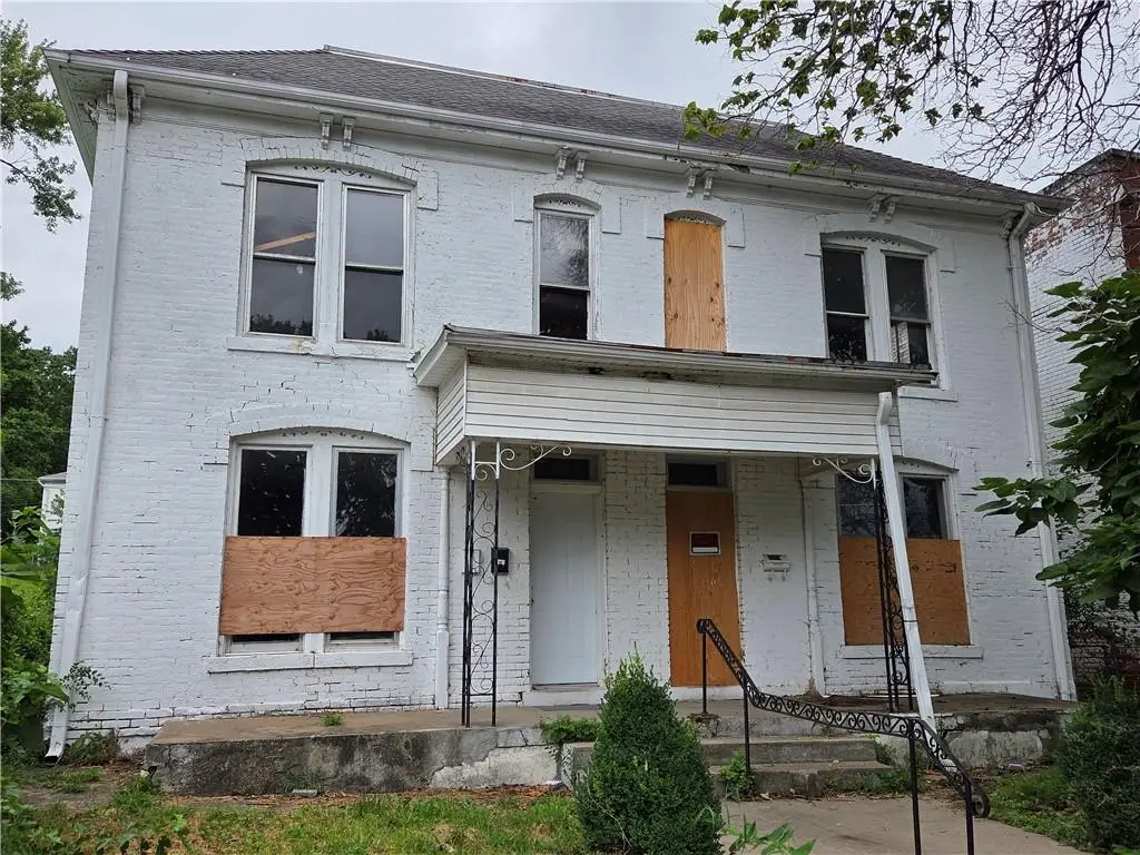 723 S 10th Street, Saint Joseph, MO 64501 - #1