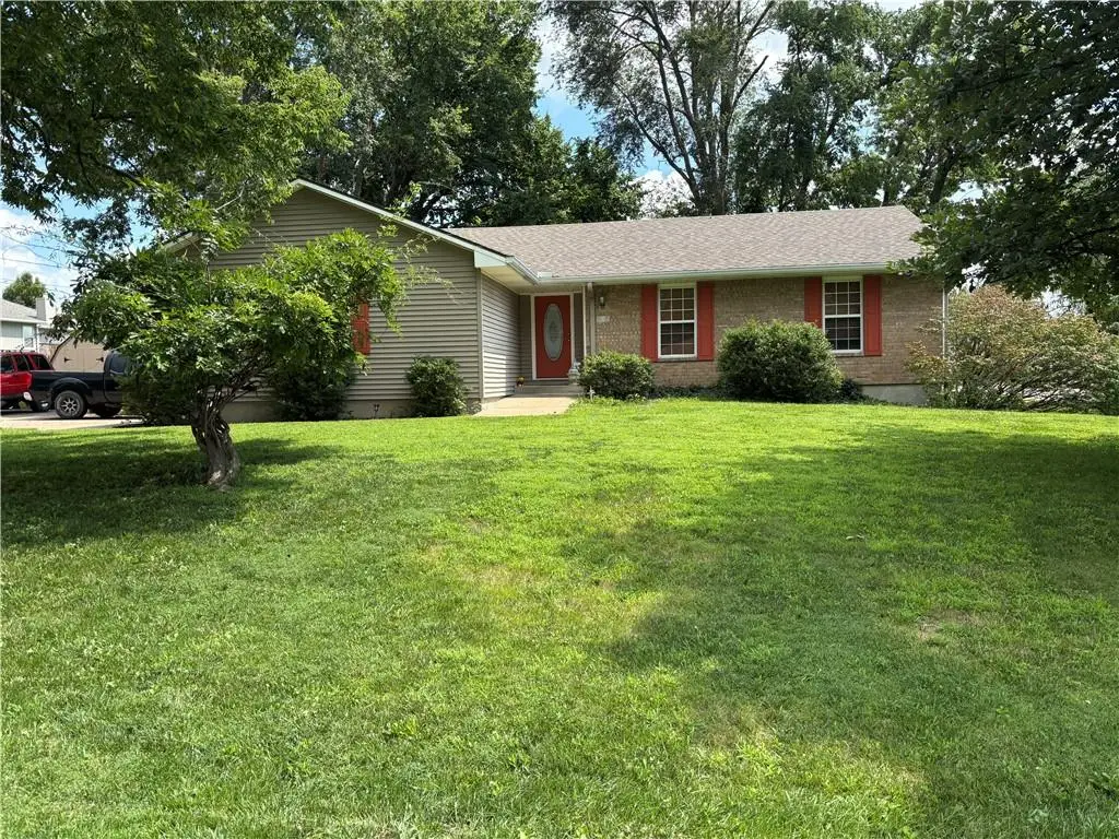105 W South Street, Spring Hill, KS 66083 - #1