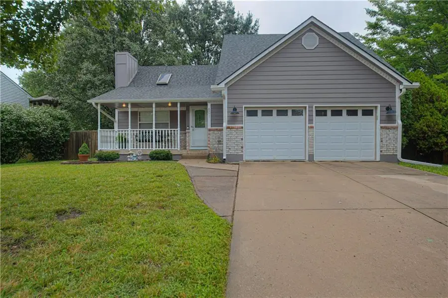 601 Woodson Lane, Greenwood, MO 64034 - #2