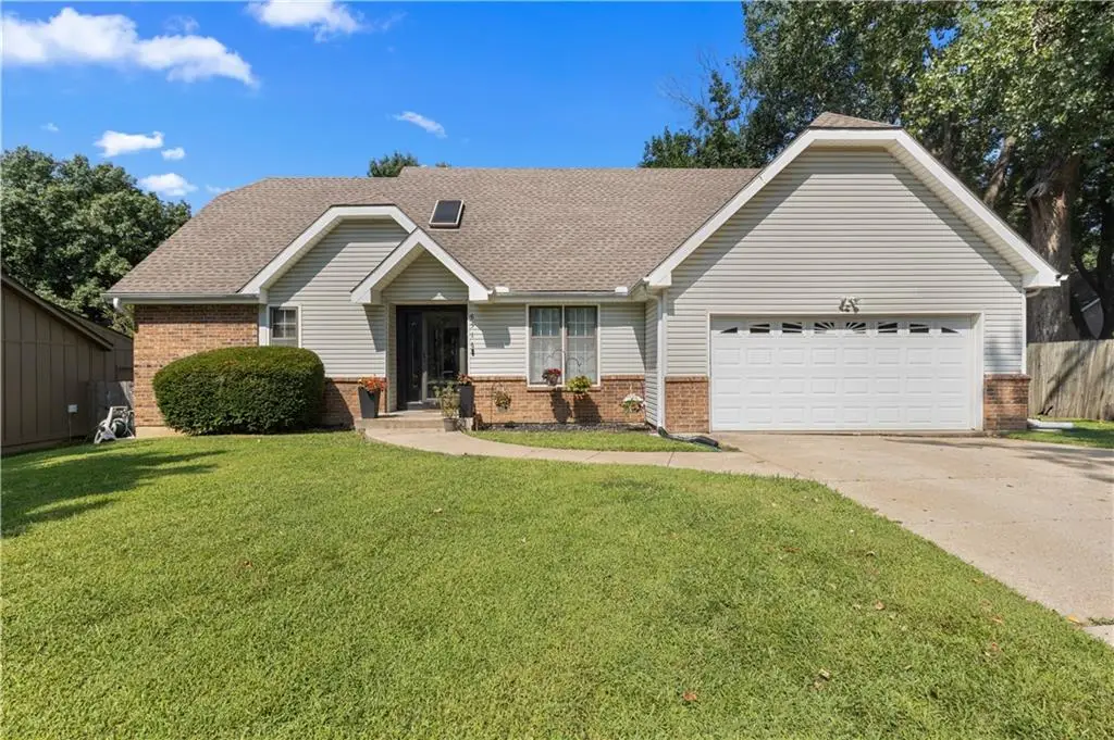 6516 Rosehill Road, Shawnee, KS 66216 - #1