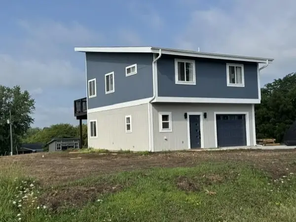 112 Admiral Drive, Gallatin, MO 64640