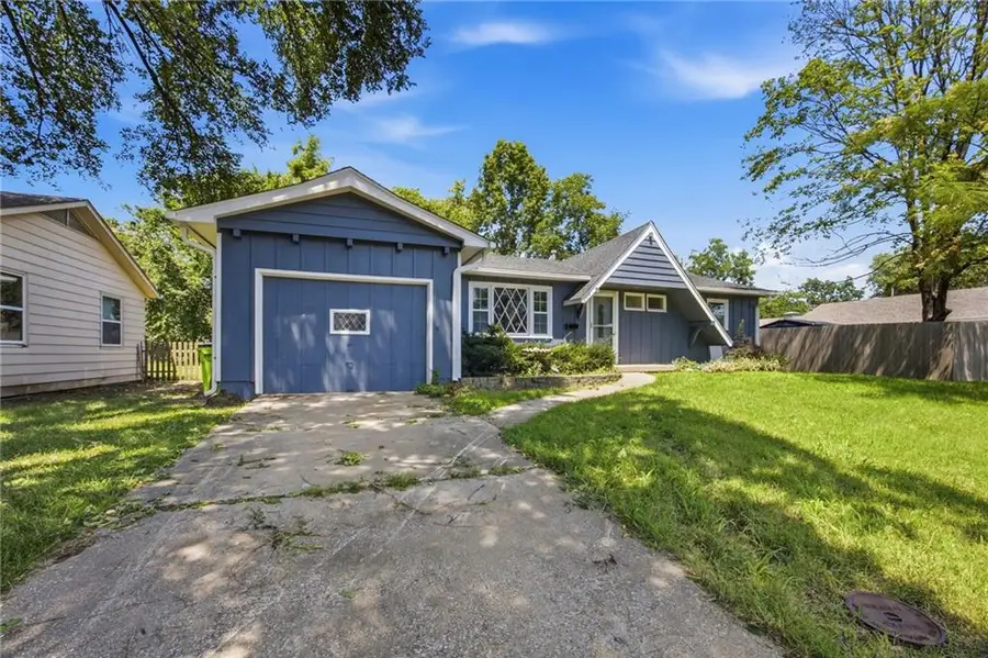 104 Bowman Street, Harrisonville, MO 64701 - #3