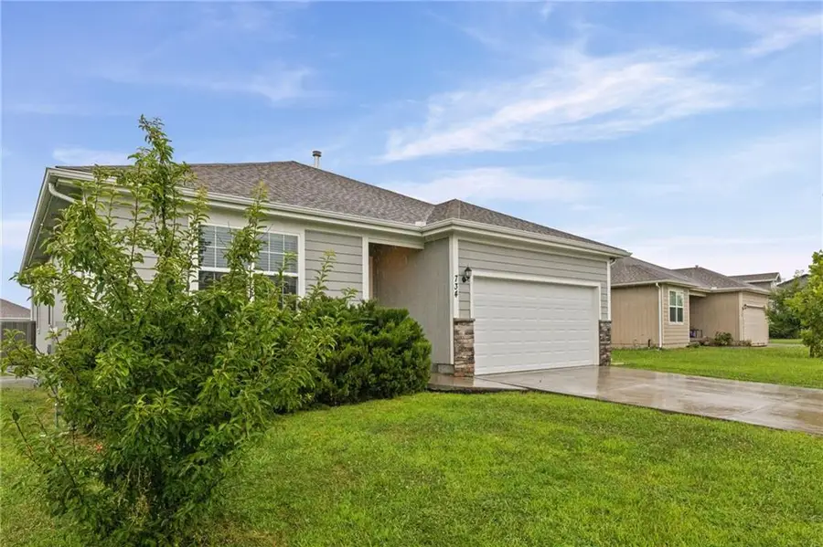 734 S Cypress Street, Gardner, KS 66030 - #3