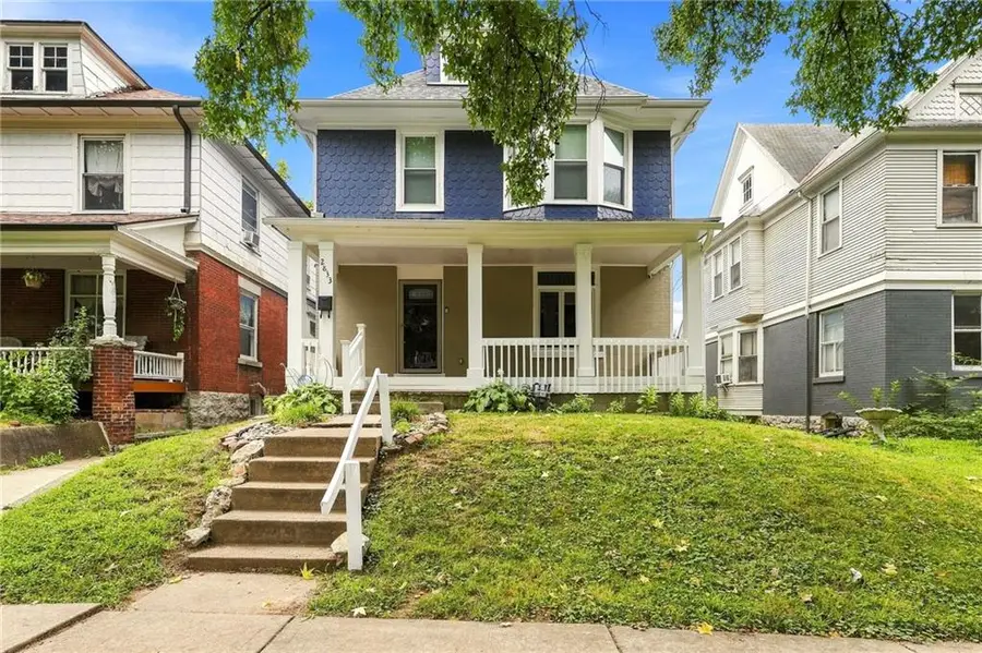 2833 Peery Avenue, Kansas City, MO 64127 - #2