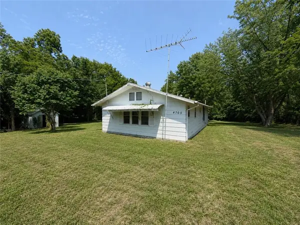 4705 N Koger Road, Sibley, MO 64088