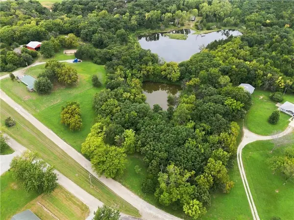 8567 Willow Court, Ozawkie, KS 66070