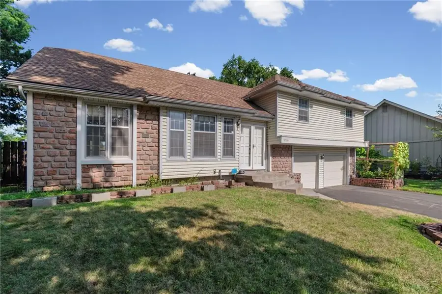 10530 Wedd Street, Overland Park, KS 66212 - #3