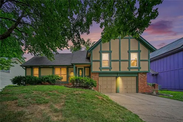 12904 W 70th Terrace, Shawnee, KS 66216