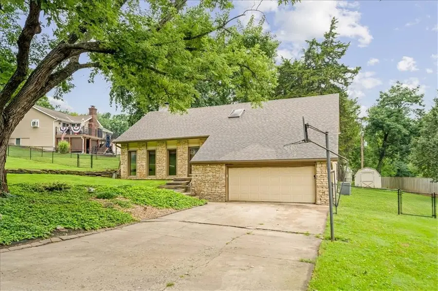 6908 Millridge Street, Shawnee, KS 66218 - #3