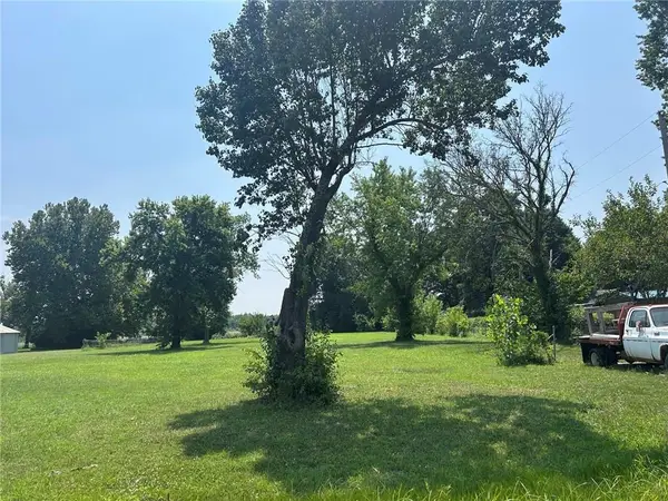 4852 Main Street, Parsons, KS 67367