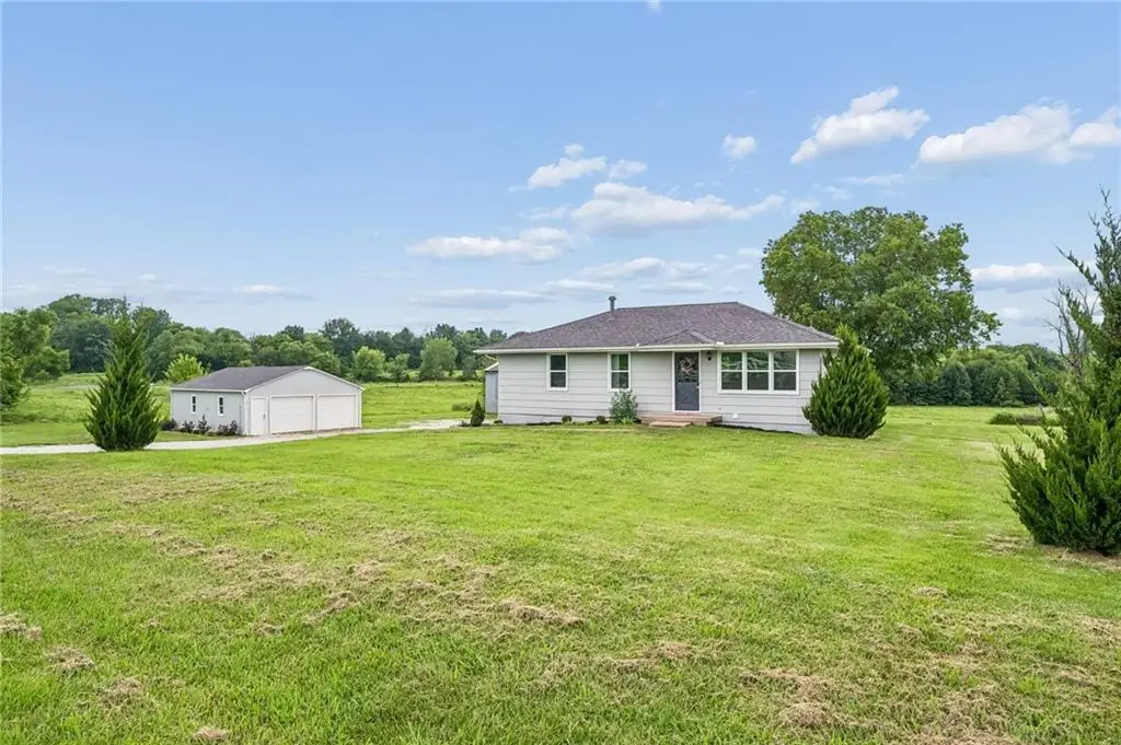 34906 E Colbern Road, Lone Jack, MO 64070 - #1