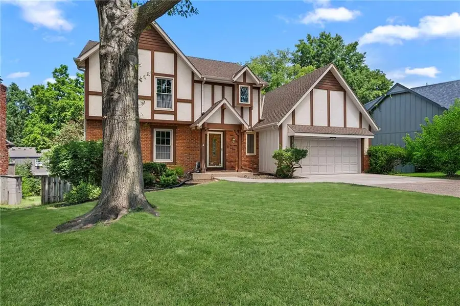 10183 Switzer Road, Overland Park, KS 66212 - #3