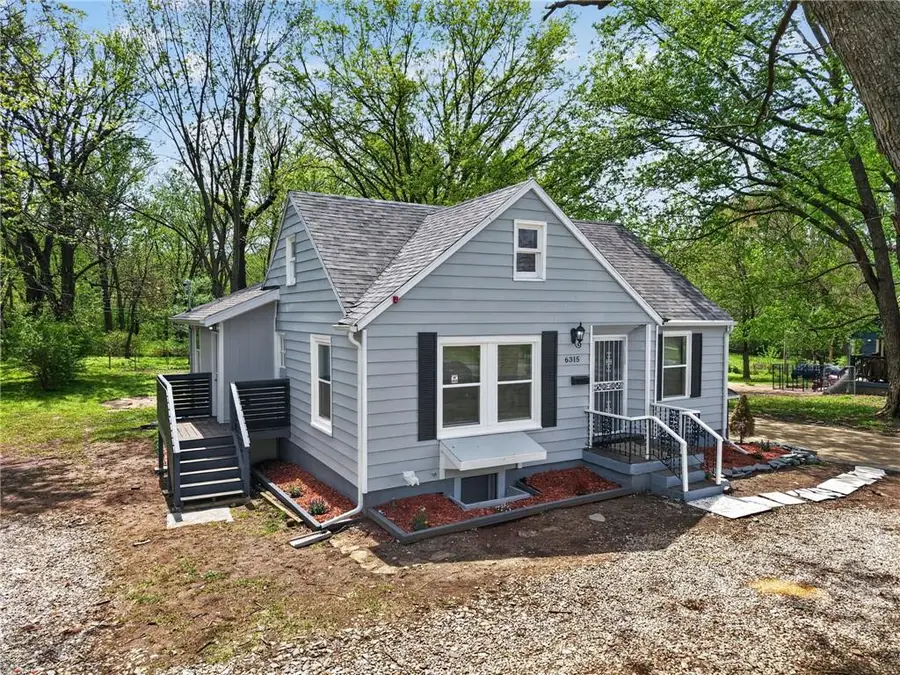 6315 E Red Bridge Road, Kansas City, MO 64134 - #3