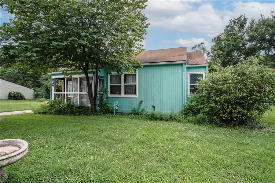 9301 Everett Avenue, Kansas City, KS 66112 - #3
