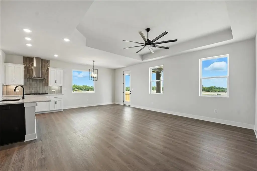 1415 N 163rd Circle, Basehor, KS 66007 - #1