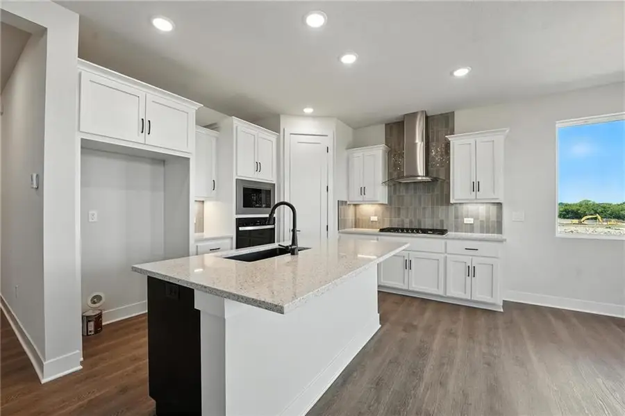 1415 N 163rd Circle, Basehor, KS 66007 - #2