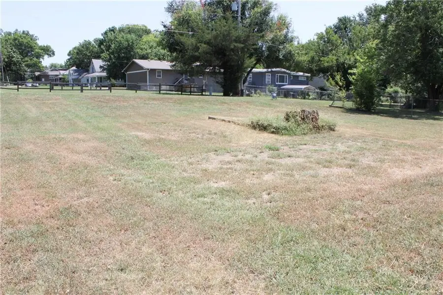 524 S 6th Street, Independence, KS 67301 - #3