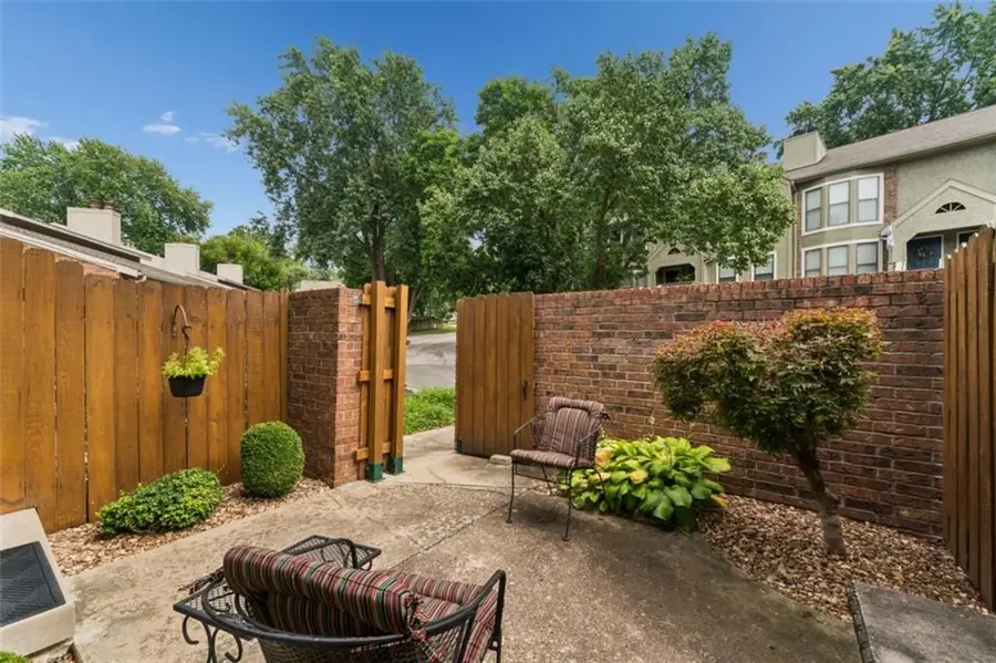 5124 W 62nd Street, Mission, KS 66205 - #3