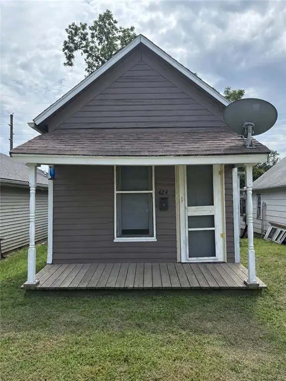 424 Thompson Avenue, Saint Joseph, MO 64504 - #1