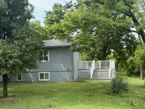 708 W 7th Street W, Waverly, KS 66871