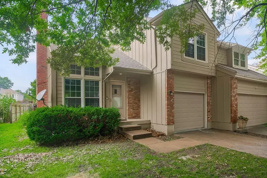 10740 W 115th Street, Overland Park, KS 66210 - #2