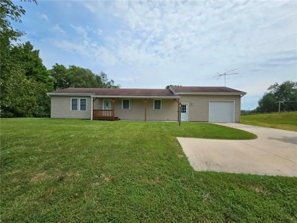 9807 SW State Route Jj Highway, Saint Joseph, MO 64504 - #1