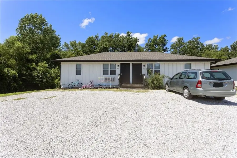 300 Oak Street, Freeman, MO 64746 - #2