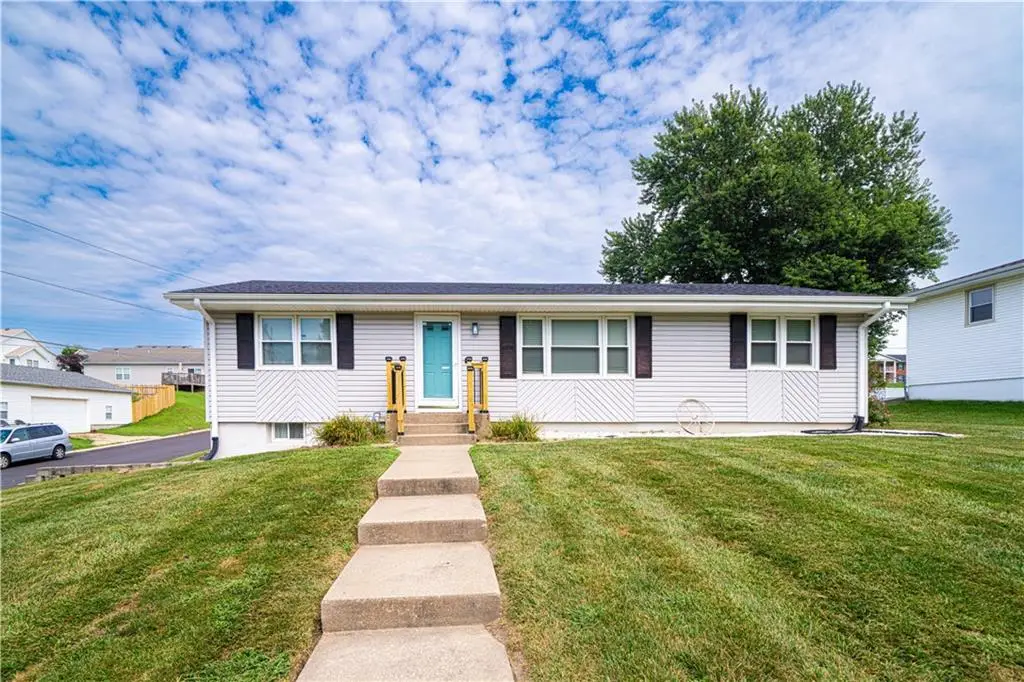 3101 S 33rd Terrace, Saint Joseph, MO 64503 - #1
