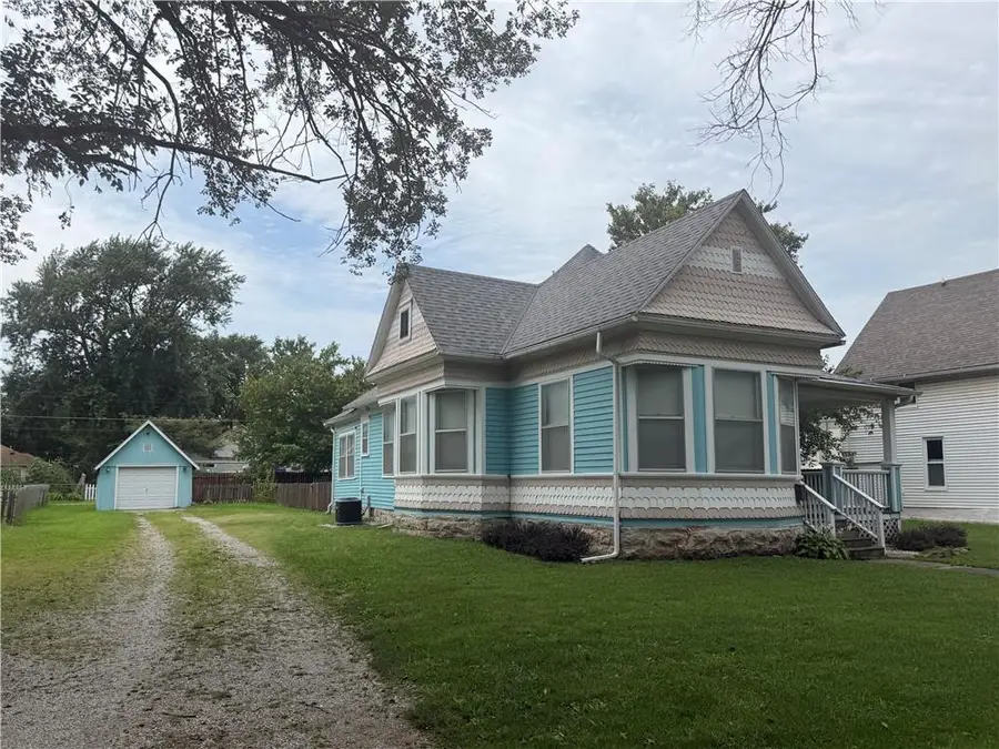 610 S Maple Street, Ottawa, KS 66067 - #2