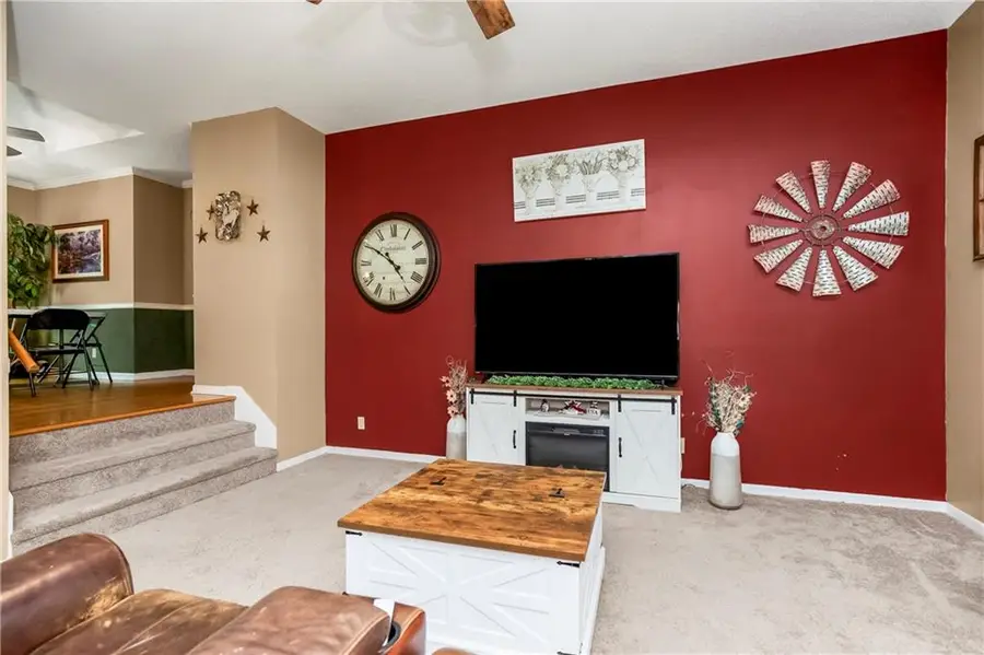 722 Bittersweet Road, Lansing, KS 66043 - #3