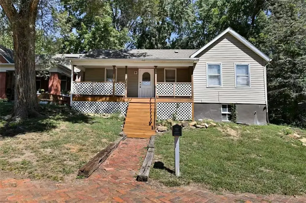 1013 Kearney Street, Atchison, KS 66002 - #1