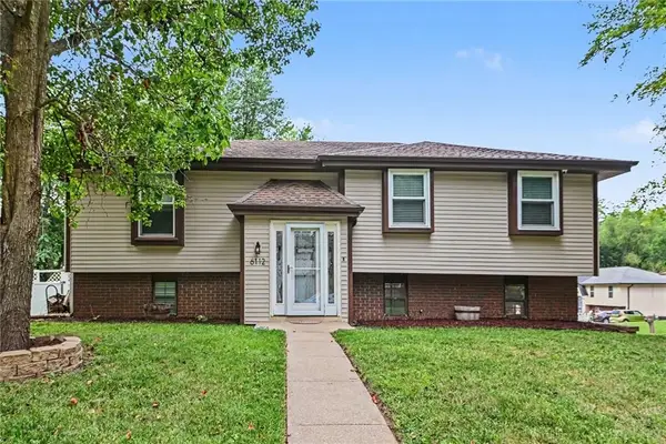 6112 Appaloosa Lane, St Joseph, MO 64506