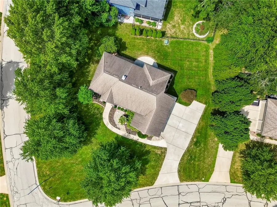 1824 Summit Valley Drive, Lees Summit, MO 64081 - #2