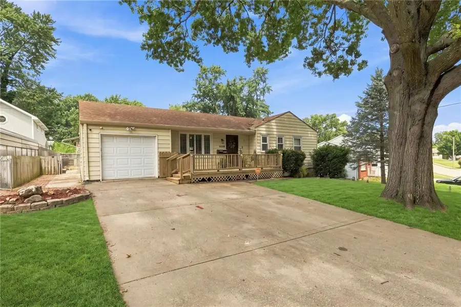 2806 N Spring Street, Independence, MO 64050 - #2