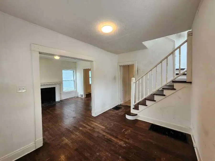 3426 Park Avenue, Kansas City, MO 64109 - #3