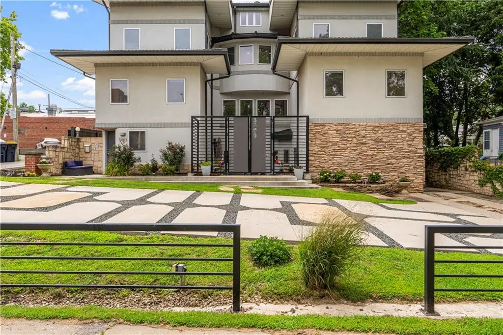 3820 Wyoming Street, Kansas City, MO 64111 - #1