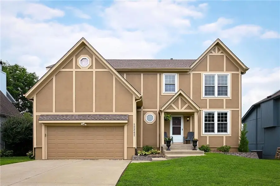 12242 S Shannan Lane, Olathe, KS 66062 - #2