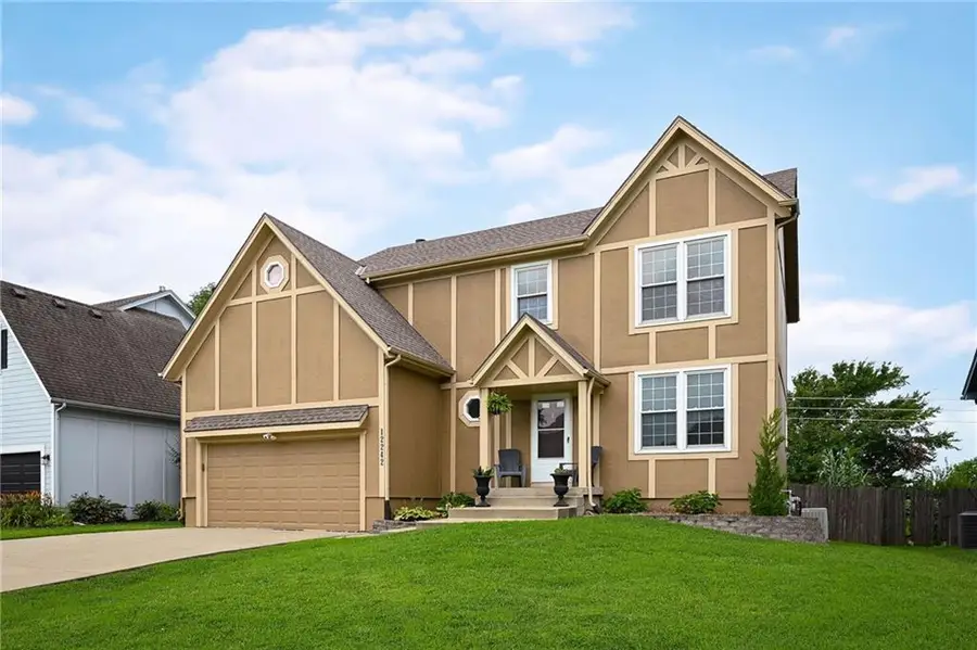 12242 S Shannan Lane, Olathe, KS 66062 - #3