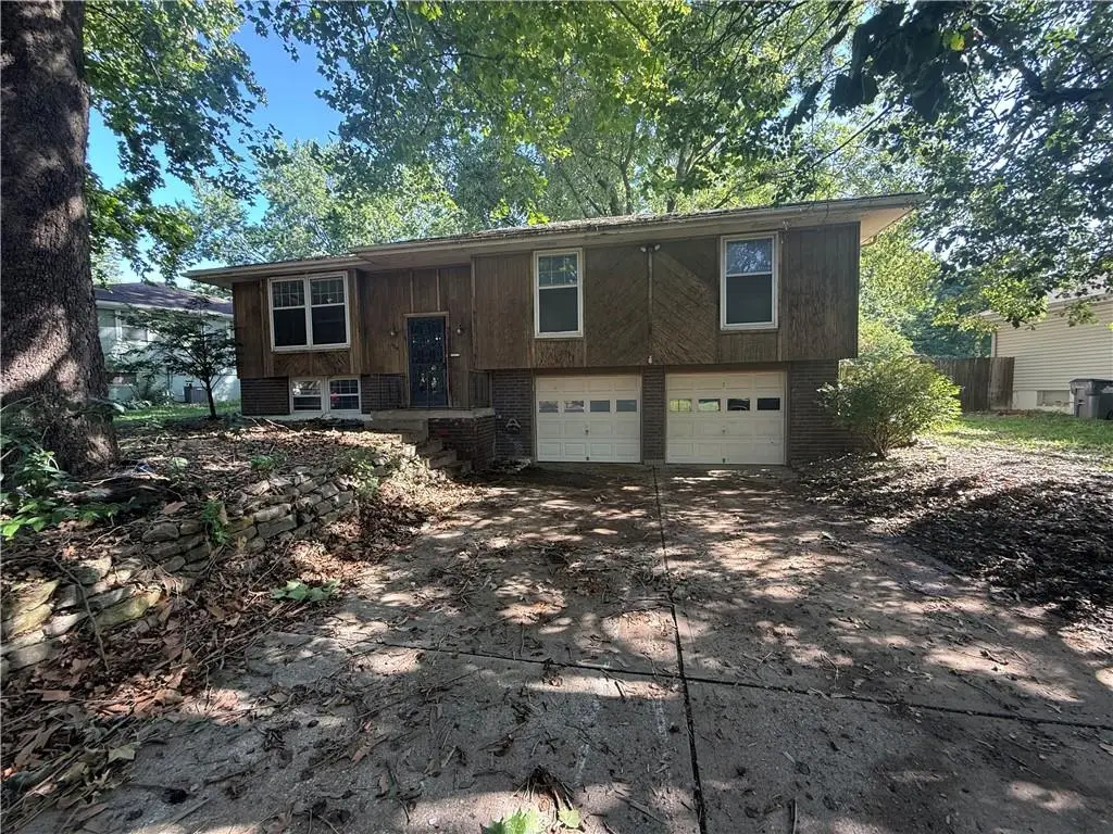 509 SW Westminister Road, Blue Springs, MO 64014 - #1