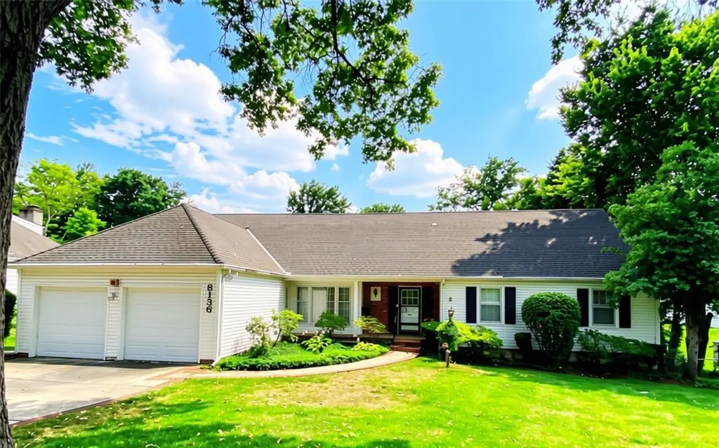 8136 Outlook Lane, Prairie Village, KS 66208 - #1
